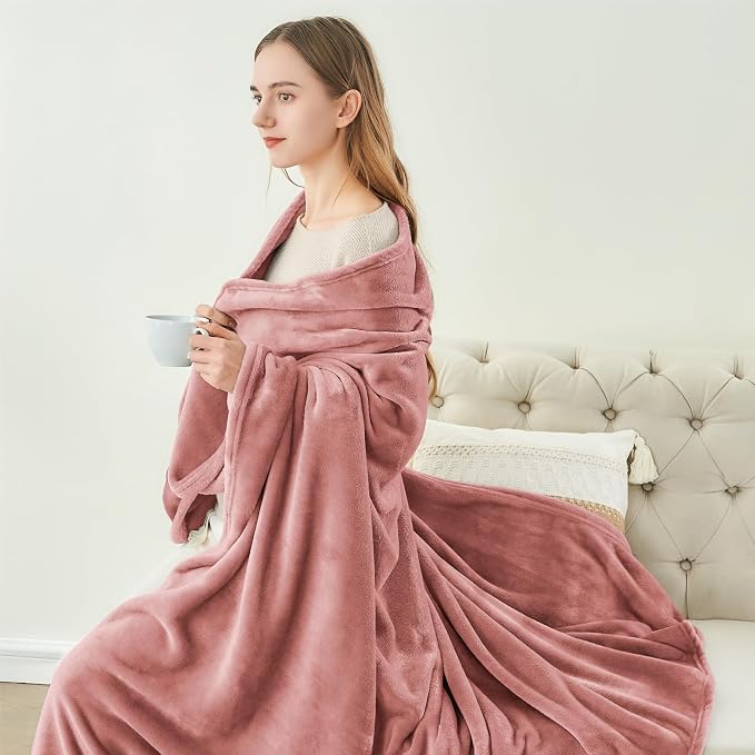 BEDELITE Fleece Blanket Soft Plush Twin Size Blanket Dusty Pink 60"x80" | Ultra Soft Fleece, Plush Microfiber, Lightweight Warmth, All Season Comfort, Fade Resistant, Machine Washable, Couch Sofa Bed