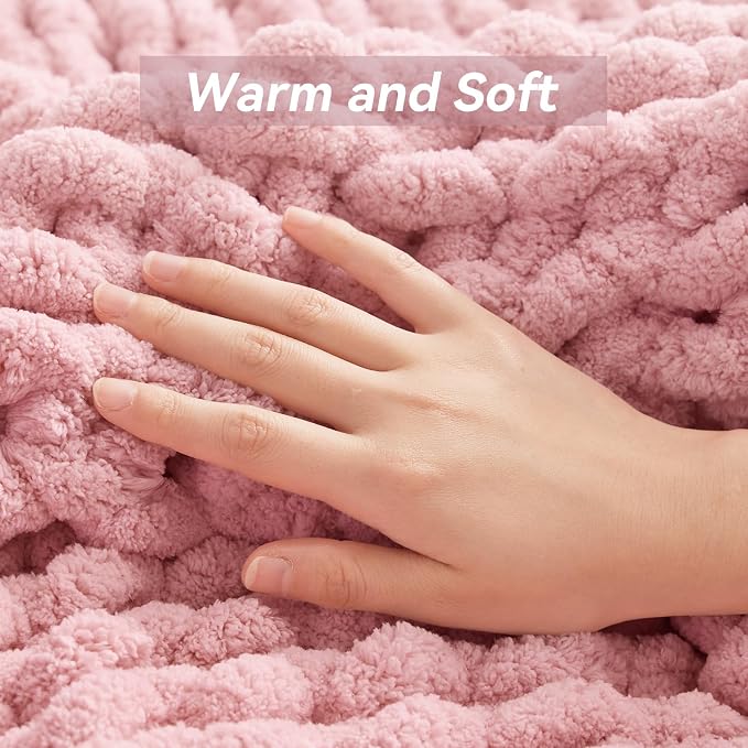 Negwoo Chunky Knit Throw Blanket, 50''*60'' Knitted Throw Chenille Yarn for Bed Couch, Handmade Light Pink Crochet Big Thick Blanket, Machine Washable Cute Comfy Blanket for Home Decor