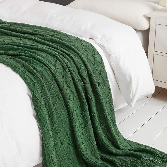 BOURINA Green Throw Blanket 60x80 Inch Boho Knitted Soft Throw Sofa Blanket | Knitted Throw Blanket 60x80 Inches, Soft Lightweight Boho Weave Throw Decorative Couch Blanket for Living Room Bedroom Chair