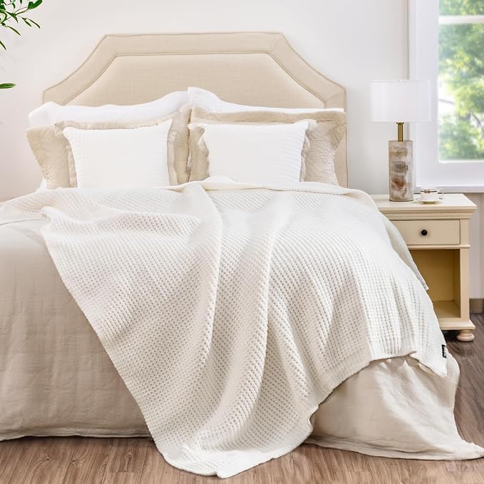 Waffle Knit Throw Blanket for Couch, Soft Cozy Chunky Knit Thick Knitted Blanket for Sofa, Bed, Gift for Women Girls Home Decor (Off White, Throw 50"x60")