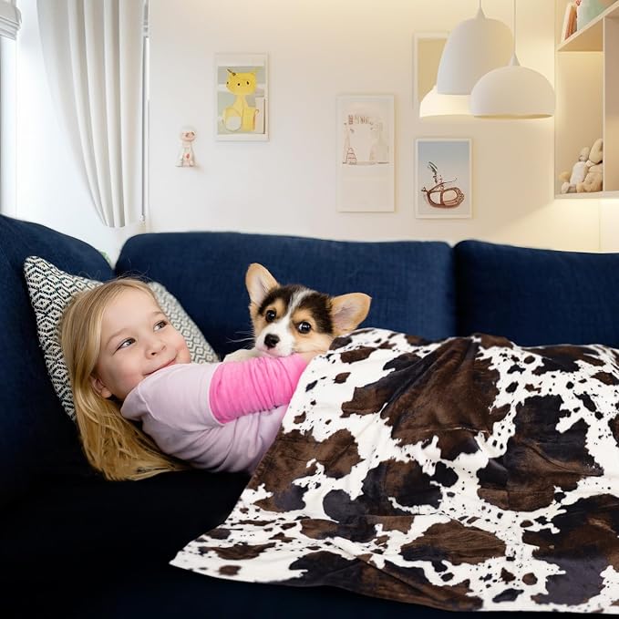 Bnuitland Cow Print Blanket 300 GSM Double Sided Cute Cow Throws for Bed/Sofa/Lap, Gift Blanket for Adults/Baby/Pets, Super Soft Cozy Lightweight Fuzzy Flannel Throw, 50×40 inch