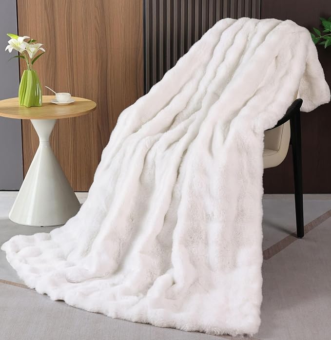 Cream Beige Faux Fur Throw Blanket for Couch, Snuggly Double-Sided Bubble Plush Blanket with Soft Flannel Back, Decorative Throw for Sofa or Bed, Machine Washable, 50 x 60, 860 GSM