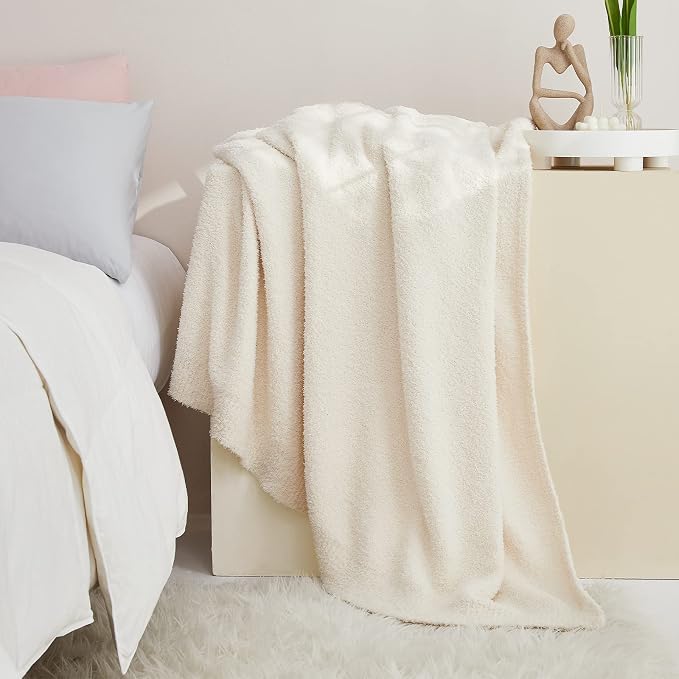 Super Soft Knit Throw Blanket Twin Size Cream White-Lightweight Plush Fuzzy Fluffy Warm Cozy Blankets and Throws for Sofa Bed All Season Use