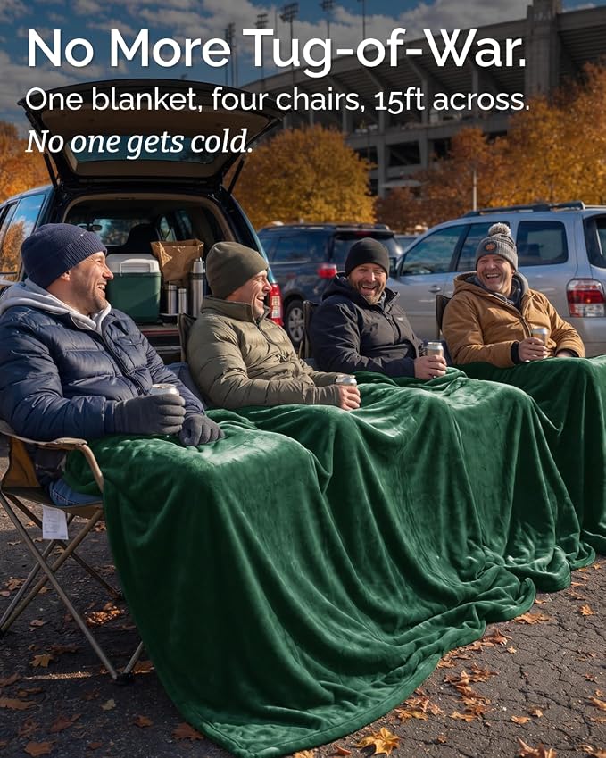 Ultra Soft Fleece Blanket Giant Blanket Size - Flannel Fleece Luxury Blanket - Lightweight for Couch Bed Chair - Thick, Warm and Breathable - All Season Cozy, Forest Green