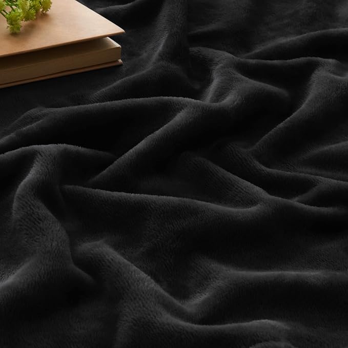BEDELITE Fleece Blanket Soft Plush Full Bed Blanket Black 84"x90" | Ultra Soft Fleece, Plush Microfiber, Lightweight Warmth, All Season Comfort, Fade Resistant, Machine Washable, Couch Sofa Bed
