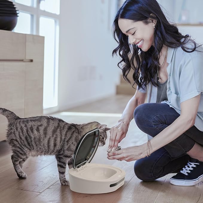 Automatic Cat Feeder, Dustproof Cat Food Bowl with Radar Sensor Switch Cover, Dual Power Supply Auto Pet Feeder for Indoor & Camping, Automatic Pet Feeder Easy to Use