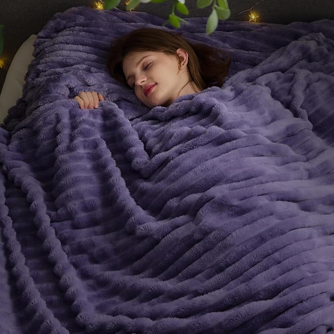 NEWCOSPLAY Fleece Ribbed Cozy King Blanket for Couch, Lavender, 90"x110" | Premium Silky Flannel Blanket, Soft Lightweight Fluffy Throw Blanket for Bed Sofa Decor, Gift for All Season Use
