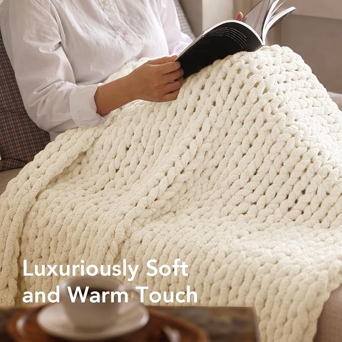 L'AGRATY Chunky Knit Throw Blanket for Couch, 50'' x 70'' Knit Throw, Ivory | Handmade Chenille Crochet Blanket for Sofa Bed, Thick Cable Knitted Blankets for Room Home Decor, Birthday Gift for Women Mom