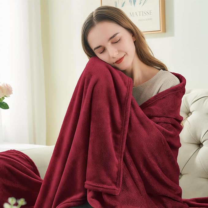 BEDELITE Fleece Blanket Soft Plush Twin Size Blanket Burgundy 60"x80" | Ultra Soft Fleece, Plush Microfiber, Lightweight Warmth, All Season Comfort, Fade Resistant, Machine Washable, Couch Sofa Bed