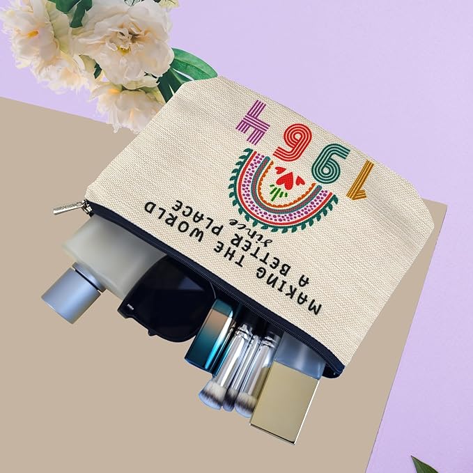 Happy 61st Birthday Gifts for Women Makeup Bag, Funny 1964 61 Year Old Birthday Decorations Gift Ideas for Grandma, Mom, Her, Wife, Sister, Aunt, Small Cosmetic Travel Bags for Mothers Day, Christmas