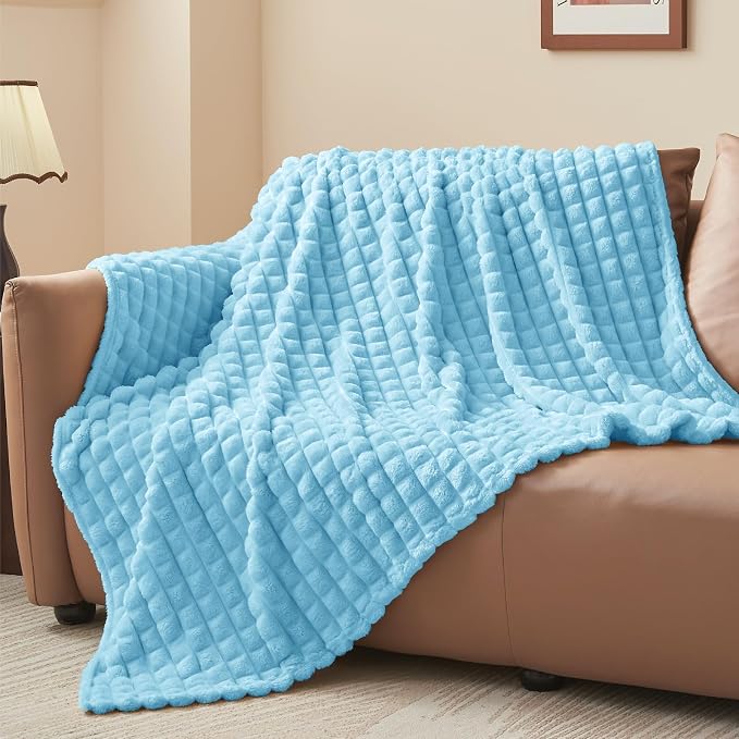 BEDELITE 3D Checked Light Blue Fleece Throw Blanket for Couch, 50x70 Inch | Soft Warm Fuzzy Fluffy Blanket for Bed Sofa, Lightweight Plush Cozy Blankets for Home Room Decor, Gift for Women, All Season