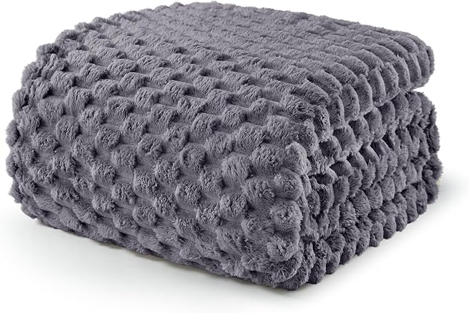 Exclusivo Mezcla 3D Fleece King Size Blanket for Bed, Dark Grey | Extra Soft Fuzzy Plush Lightweight Bed Blankets, Cozy Fluffy Decorative Blankets for All Seasons, 90x104 Inches
