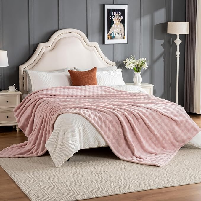 Faux Fur Bed Blankets King Size Pink, Soft Fluffy Bubble Blanket for Couch Sofa, Thick Warm Plush Fuzzy Rabbit Fur Large Blanket for All Season Use, 90"X 90"