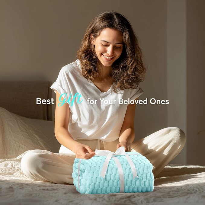 BEDELITE Cloud Blue Throw Blanket for Couch, Soft Gifts for Women, 50 * 60 | 3D Jacquard Decorative Fleece Blanket, Super Soft Plush Throws, Cute Birthday Gift for Women & Men, Suitable for All Seasons