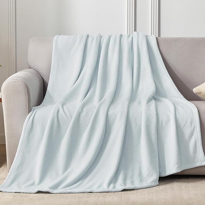 Hansleep Twin Ice Blue Fleece Blanket, Soft Flannel Bed Blanket | Fuzzy Cozy Blanket 60x80 Inches, Multi-use for Bed, Sofa, Couch, Travel, Camping, All Season Warm Lightweight Cover