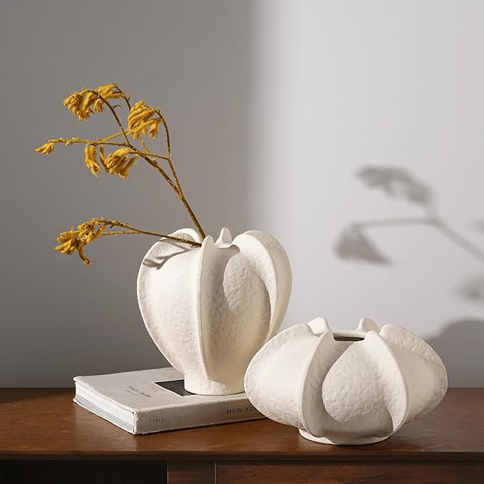 Ceramic Flower Vase Home Decor,3.9" Rustic Vintage Starfruit Shaped Beige Terracotta Vases，Modern Boho Living Room Farmhouse Table Vases Living Room Decor，Shelf Coffee Dining Desk Fireplace