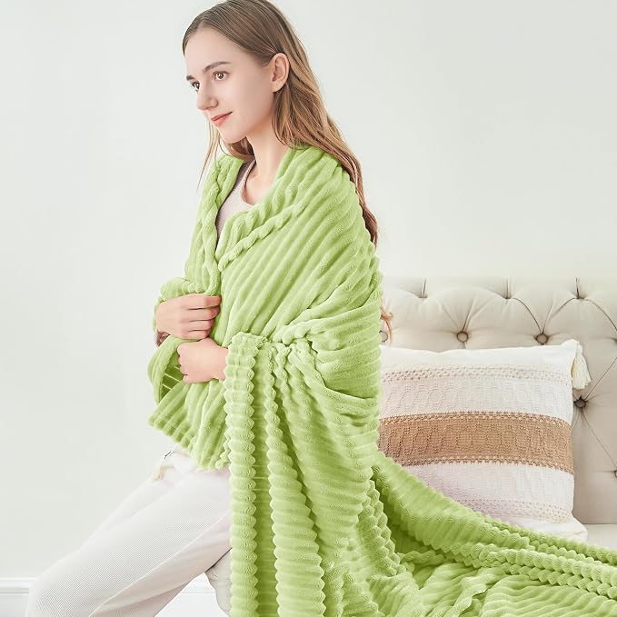 BEDELITE 3D Ribbed Cream Lime Fleece Throw Blanket for Couch, 50x60 Inch | Soft Warm Decorative Fluffy Blanket, Cozy Plush Lightweight Fuzzy Throw Blanket for Bed Sofa Home Room Decor, Gift for Women