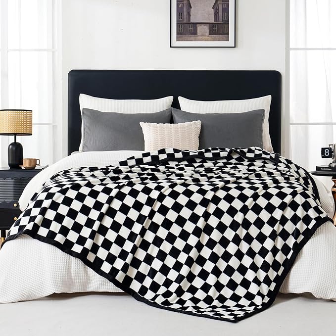 PU MEI Checkered Flannel Throw Blanket, Classic Black and White Checkerboard Decorative Blanket, Lightweight Warm Ideal for Couch and Bed, 80x90 Inches