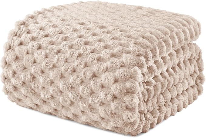Exclusivo Mezcla 3D Fleece California King Blanket for Bed, Camel | Oversized Soft Fuzzy Plush Lightweight Bed Blankets, Cozy Fluffy Decorative Blankets for All Seasons, 120x120 Inches