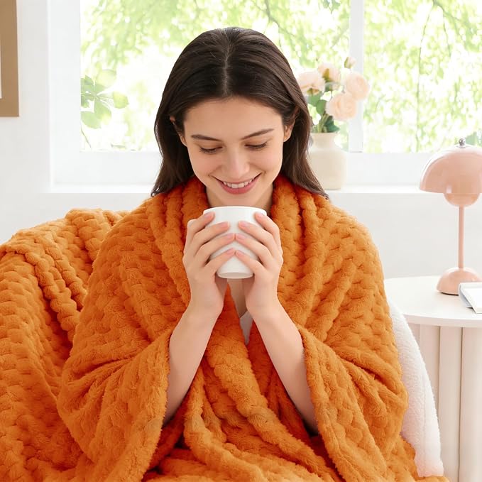 BEDELITE Fall Throw Blanket for Couch, Soft Gifts for Women, Orange, 50*60 | 3D Jacquard Decorative Fleece Blanket, Super Soft Plush Throws, Cute Birthday Gift for Women & Men, Suitable for Autumn