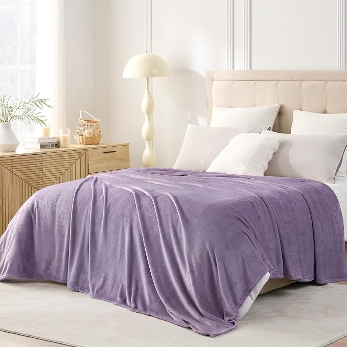 Hansleep Throw XL Fog Purple Fleece Blanket, Soft Flannel Bed Blanket | Fuzzy Cozy Blanket 50x70 Inches, Multi-use for Bed, Sofa, Couch, Travel, Camping, All Season Warm Lightweight Cover