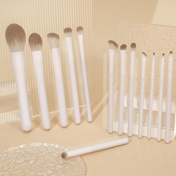 Intercilium Rains Makeup Brush Set Professional 13pcs，Premium Synthetic Powder Foundation Contour Blush Concealer Eyeshadow Blending Liner Make Up Brushes Kit（Milky B521）