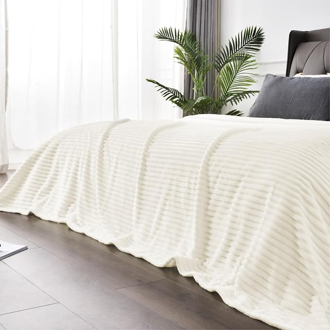 BEDELITE 3D Ribbed Jacquard Cream Fleece Twin Blanket for Bed, 60x80 Inch | Soft Warm Decorative Fluffy Blanket, Cozy Plush Lightweight Fuzzy Throw Blanket for Couch Sofa Room Decor, Gift for Women