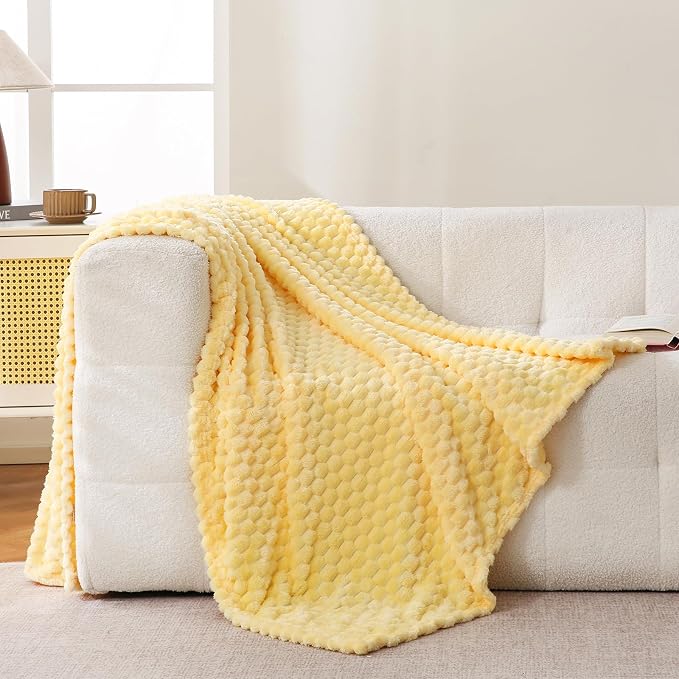 Bnuitland Light Yellow Flannel Throw Twin Size Blanket (60X80 inches), 300 GSM Fleece Cozy Warm Soft Home Decor Lightweight Bed Blanket for Adults, Suitable for All Seasons.