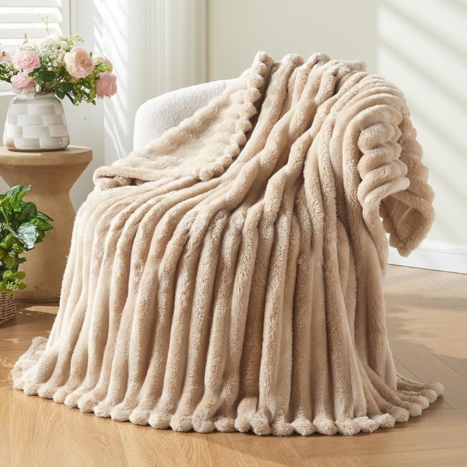 NEWCOSPLAY Fleece Ribbed Cozy Throw Blanket for Couch, Brown, 50"x60" | Premium Silky Flannel Blanket, Soft Lightweight Fluffy Throw Blanket for Bed Sofa Decor, Gift for All Season Use