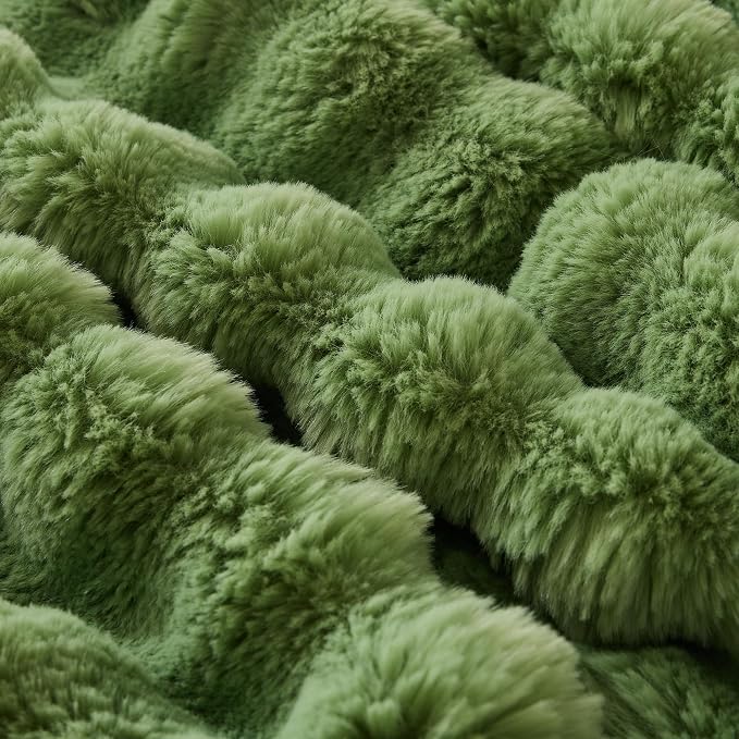 COOVA Faux Fur Throw Blanket for Couch, Cozy Soft and Fuzzy Plush Rabbit Fur Bubble Blanket for Sofa Bedroom Living Room, 60x80 Inches Light Green