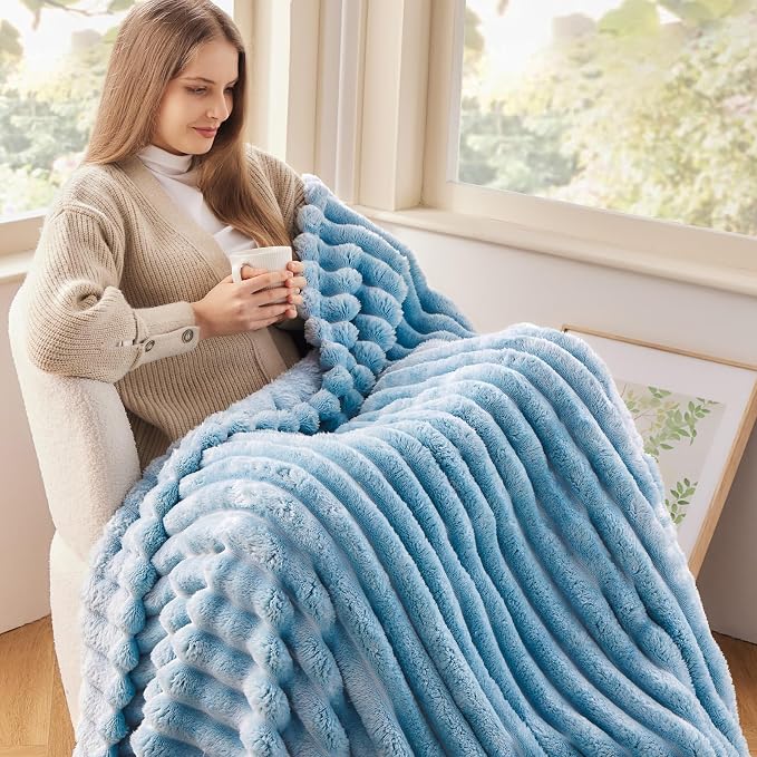 NEWCOSPLAY Fleece Ribbed Cozy Throw Blanket for Couch, Blue, 50"x60" | Premium Silky Flannel Blanket, Soft Lightweight Fluffy Throw Blanket for Bed Sofa Decor, Gift for All Season Use