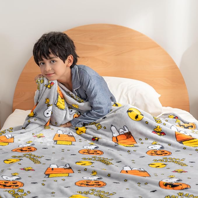 Berkshire Blanket Peanuts® VelvetLoft® Cute Character Snoopy Plush Oversized Throw Blanket, Peanuts Snoopy and Woodstock Happy Halloween Spooky Chateau Grey (50in x 60in)