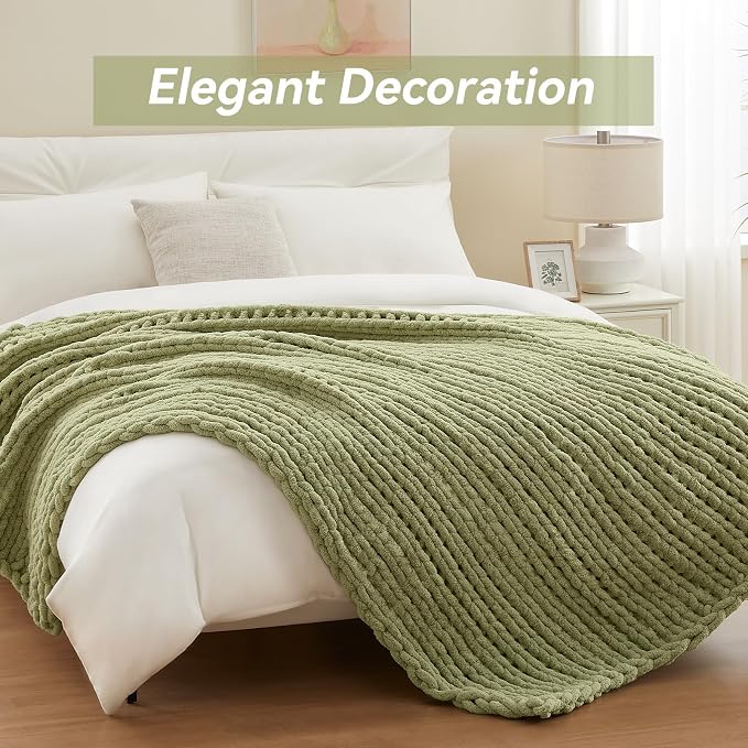 Negwoo Chunky Knit Throw Blanket, Knitted Throw Chenille Yarn, 80"*90" | Soft Thick Cable Knitted Blankets, Handmade Big Thick Blanket, Machine Washable Cute Comfy Blanket for Home Decor,Light green