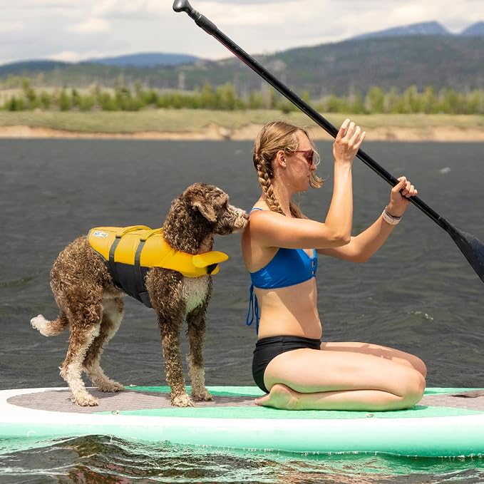 Outward Hound Granby Splash Dog Life Jacket, Life Vest, Yellow, Medium | Max Buoyancy, Adjustable Fit, Head/Neck Support, Rescue Handle, Reflective, Swimming & Boating, Medium Dogs (21–27" Girth)