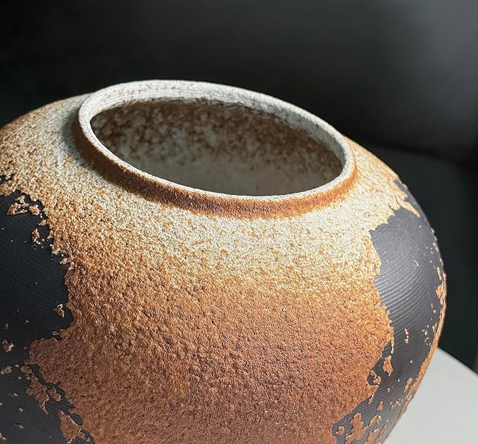 GeLive Round Ceramic Vase Brown Rustic Textured Moon Jar Table Centerpiece Pottery Vase Decorative Planter Pot Flower Container for Fresh Dried Plants Home Decor Kitchen Utensil Holder