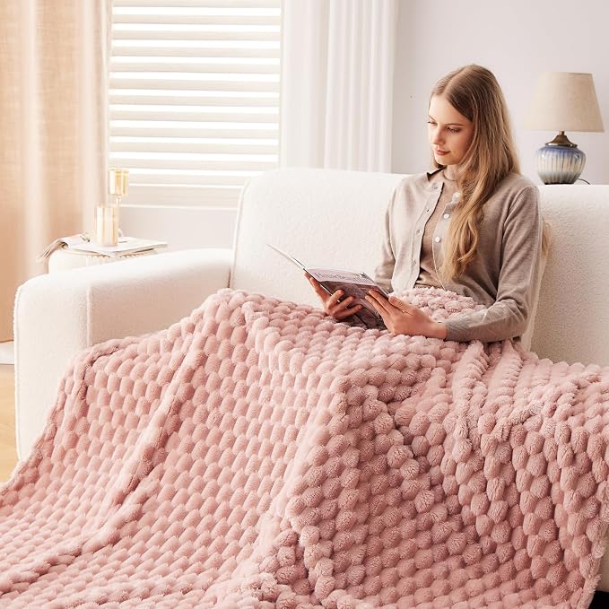 NEWCOSPLAY Fleece Clouds Cozy Twin Blanket for Couch, Pink, 60"x80" | Premium Silky Flannel Blanket, Soft Lightweight Fluffy Throw Blanket for Bed Sofa Decor, Gift for All Season Use