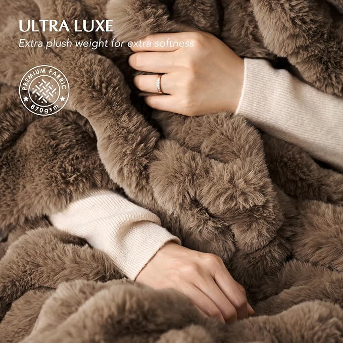 Faux Rabbit Fur Bubble Throw Blanket, 60"x80", Natural Tan | Ultra Soft, Luxury Faux Rabbit Fur Throw, Thick Warm Bubble Blanket, Cozy Fluffy Reversible, for Bed, Couch, Chair, Sofa
