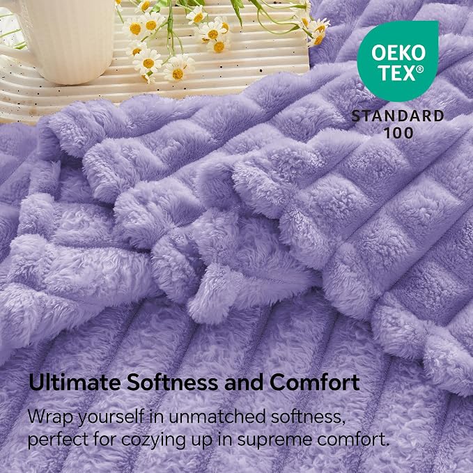 BEDELITE 3D Checked Lavender Fleece Twin Throw Blanket for Bed, 60x80 Inch | Soft Warm Fuzzy Fluffy Blanket for Couch Sofa, Lightweight Plush Cozy Throws for Home Room Decor, Gift for Women, All Season