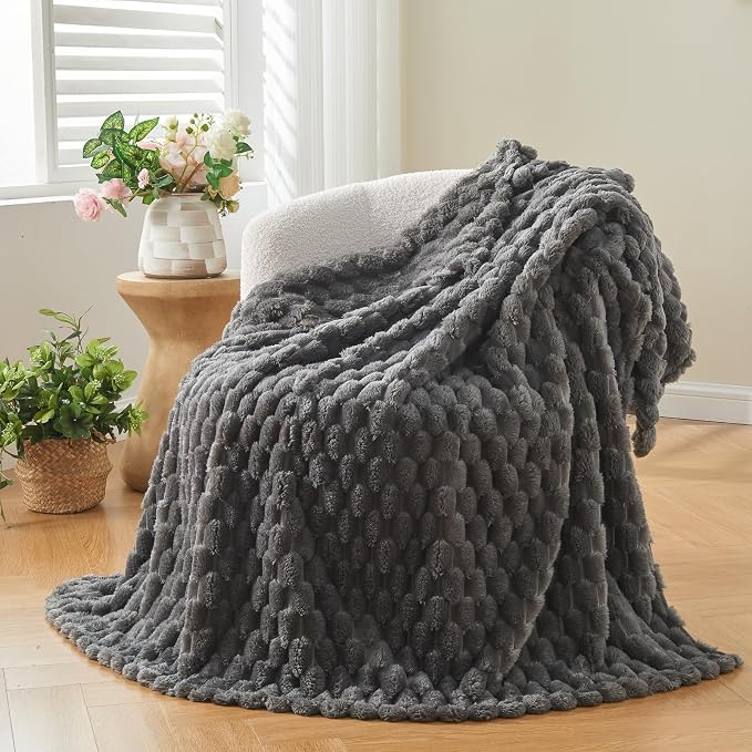 NEWCOSPLAY Fleece Clouds Cozy King Blanket for Couch, Grey, 90"x110" | Premium Silky Flannel Blanket, Soft Lightweight Fluffy Throw Blanket for Bed Sofa Decor, Gift for All Season Use