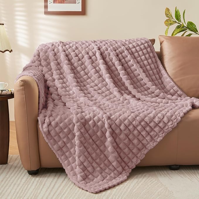 BEDELITE Checked Berry Purple Fleece Twin Throw Blanket for Bed, 60x80 Inch | Soft Warm Fuzzy Fluffy Blanket for Couch Sofa, Lightweight Plush Cozy Throws for Home Room Decor, Gift for Women, All Season