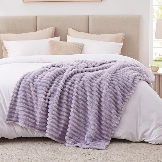EXQ Home Gentle Soft Fleece Blanket Full Size– Cozy Lightweight Blanket for Couch Bed – All-Season Warm Fuzzy Flannel Blanket for Women Mom Her – Gifts for Birthday(84"x90",Light Purple)