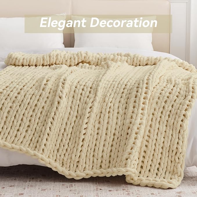 Negwoo Chunky Knit Throw Blanket, Knitted Throw Chenille Yarn, 40"*50" | Soft Thick Cable Knitted Blankets, Handmade Big Thick Blanket, Machine Washable Cute Comfy Blanket for Home Decor, Oatmeal
