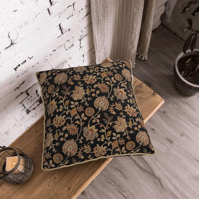Vintage Tapestry Velvet Pillow Covers 18x18 In Black Brown Bohemian Boho Carpet Throw Pillows for Couch Soft Cushion Covers Pillowcase Rustic Retro Rug Pillow Cases for Sofa Bed Living Room Outdoor