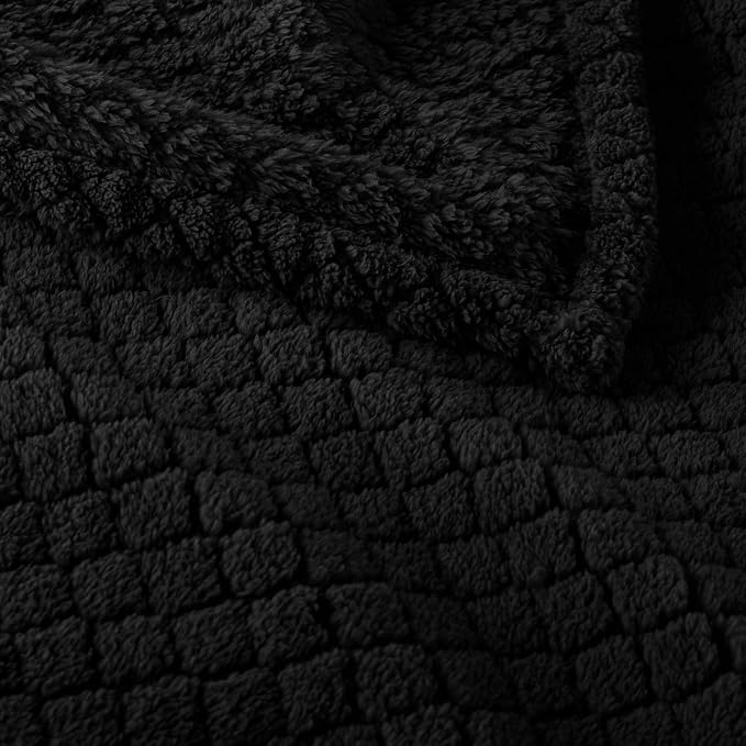 Exclusivo Mezcla Soft Fleece Queen Size Blanket for Bed, Black | Jacquard Lightweight Cozy Bed Blanket, Breathable Decorative Fuzzy Textured All Season Use, 90x90 Inches