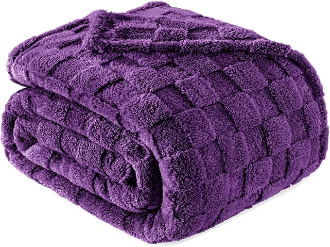 Exclusivo Mezcla 3D Checkered Fleece King Blanket for Bed, Purple | Super Soft and Cozy Fluffy Blanket, Lightweigh and Breathable Blanket for Living Room, Bedroom, Decor, All Season, 104"x90"