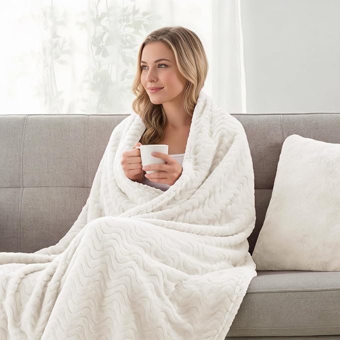 Exclusivo Mezcla Soft Fleece Blanket Twin Size for Bed, Sofa, Ivory | 90"x66" Breathable Lightweight Flannel Blanket for Summer, Plush Cozy Jacquard Wave for Home Decor