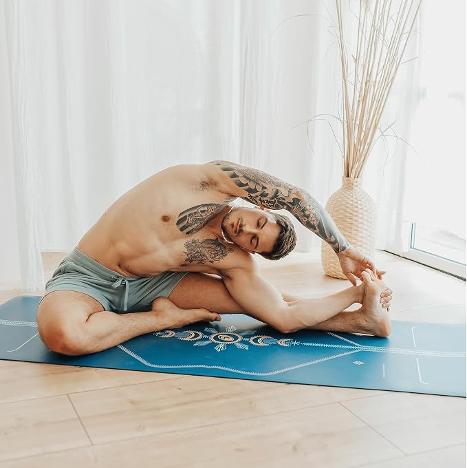 Liforme Printed Yoga Mat Collection - Free Yoga Bag Included - Patented Alignment System, Warrior-like Grip, Non-Slip, Eco-friendly, Sweat-resistant, Long, Wide and Thick for Comfort