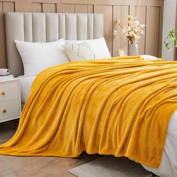 NEWCOSPLAY Fleece Leaves Pattern Queen Blanket, Mustard Yellow, 90"x90" | Super Soft Throw Blanket, Lightweight Cozy Bed Sofa Blanket, Premium Silky Flannel Fleece, Travel Blanket for All Season Use
