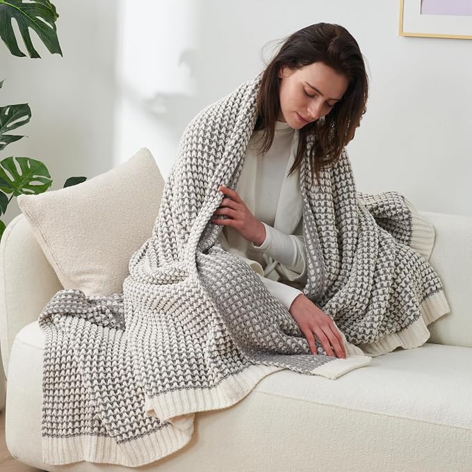 Knit Throw Blanket, Soft Chenille Cozy Breathable Pineapple Chunky Decorative Blanket for Couch, Bed & Sofa, French-Inspired Lightweight Warm Gift for Women, Gray, 50"x60"