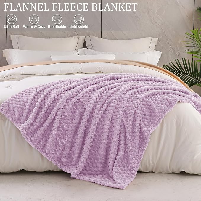 Exclusivo Mezcla 3D Fleece Queen Size Blanket for Bed, Lilac Purple | Extra Soft Fuzzy Plush Lightweight Bed Blankets, Cozy Fluffy Decorative Blankets for All Seasons, 90x90 Inches